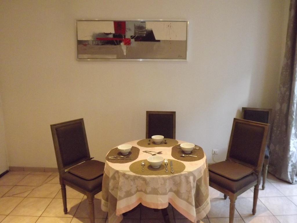 Le Logis de la Cathédrale Apartamento Albi Habitación foto
